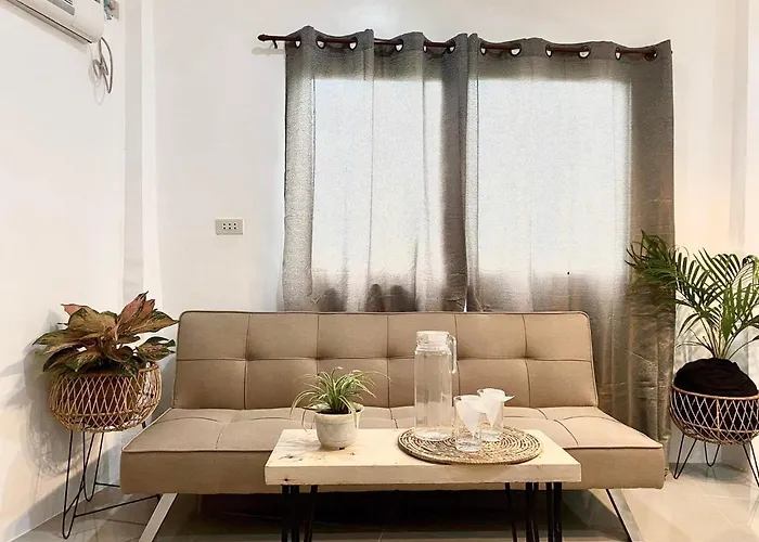Flat W/ Netflix Near Airport And Beach!