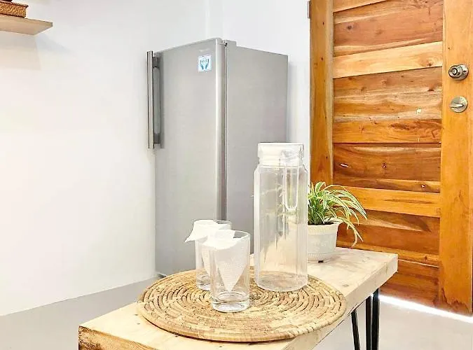 Flat W/ Netflix Near Airport And Beach! *